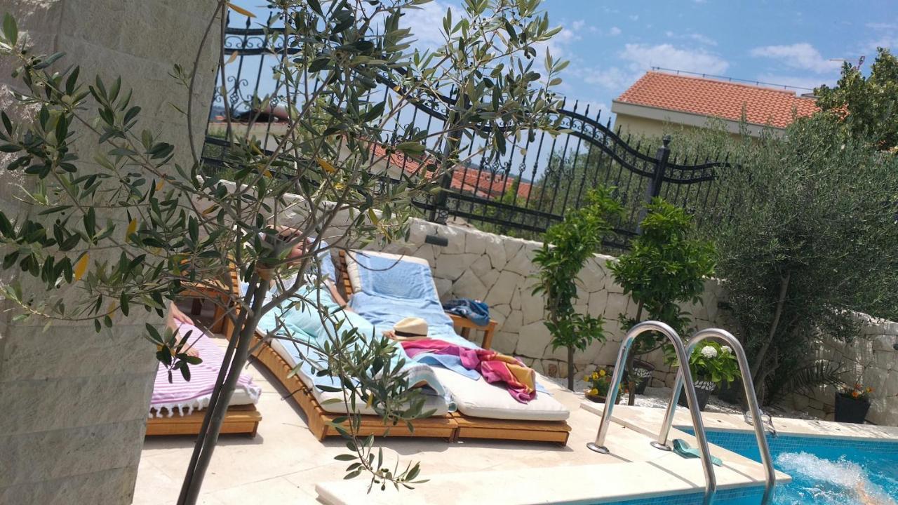 Villa Mira 特罗吉尔 外观 照片